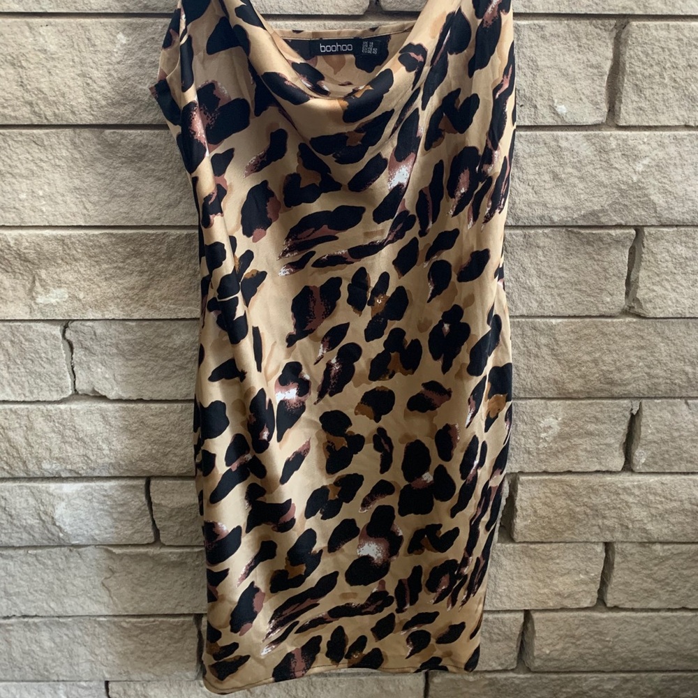 Boohoo dress